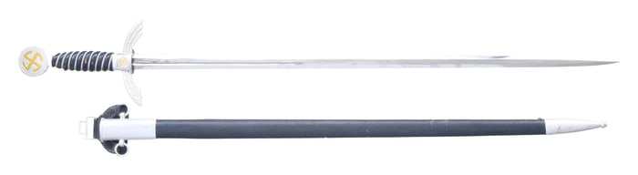 WWII GERMAN LUFTWAFFE OFFICER'S SWORD.