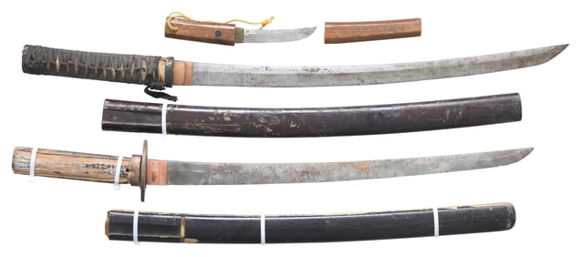 2 JAPANESE WAKIZASHI & 1 TANTO LIKE KNIFE.