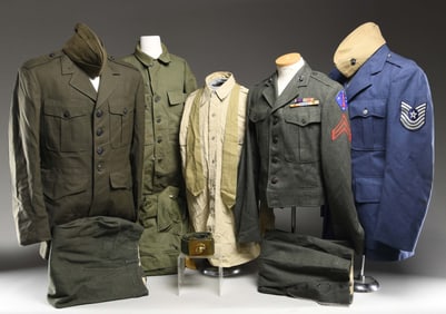GROUP OF US MARINE UNIFORMS.