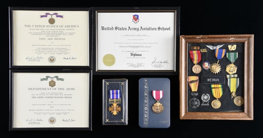 VIETNAM HELICOPTER PILOT'S MEDAL GROUP.