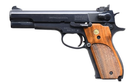 SMITH & WESSON MODEL 52-2 SEMI AUTO PISTOL.
