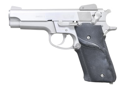 SMITH & WESSON MODEL 659 SEMI AUTO PISTOL.