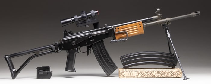 DESIRABLE PRE-BAN IMI / MAGNUM RESEARCH MODEL 372