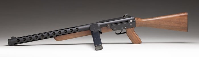UNIQUE D MAX MODEL 450C SEMI AUTO RIFLE.