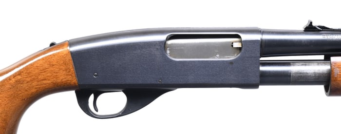 SMITH & WESSON 916A PUMP ACTION SHOTGUN.