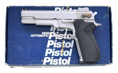 SMITH & WESSON MODEL 4506 SEMI AUTO PISTOL.