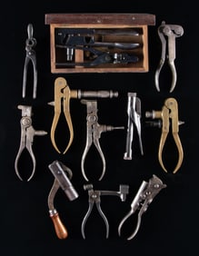 INTERESTING GROUPING OF 11 VINTAGE AND ANTIQUE
