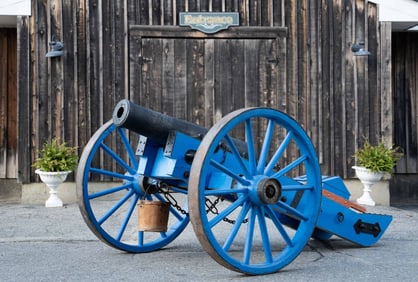 HISTORIC REVOLUTIONARY WAR CANNON FROM THE FAMOUS
