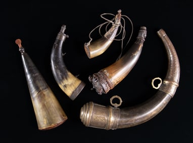 5 EARLY POWDER HORNS