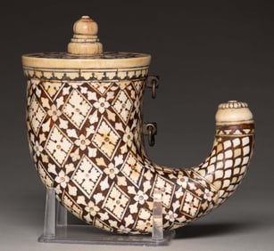 IVORY MOUNTED INDIAN "BARUTDAN" POWDER FLASK,