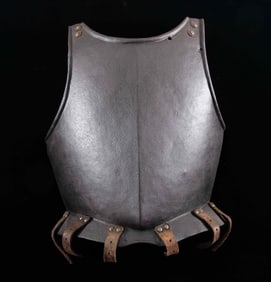 17TH TO 18TH CENTURY ENGLISH IRON BREASTPLATE.