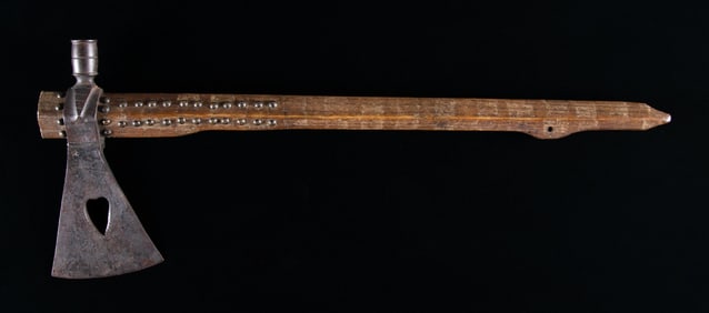CONTEMPORARY NATIVE AMERICAN PIPE TOMAHAWK.