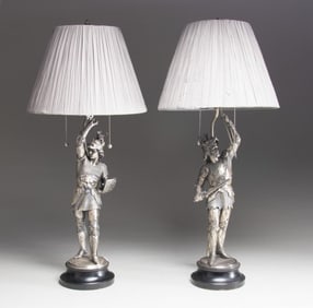 PAIR OF TABLE LAMPS FEATURING RENAISSANCE KNIGHTS.