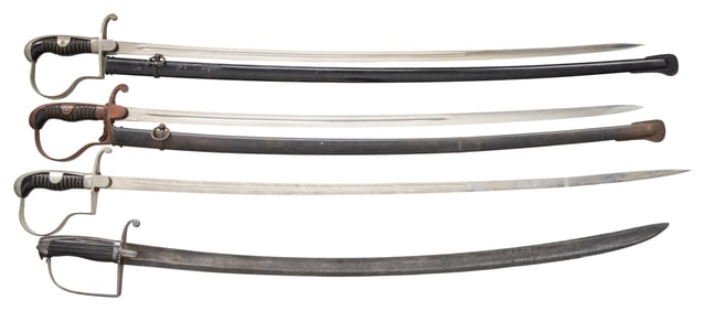 4 IMPERIAL GERMAN SWORDS.