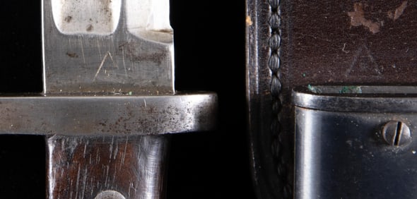 SCARCE AND DESIRABLE U.S. LEE NAVY BAYONET.