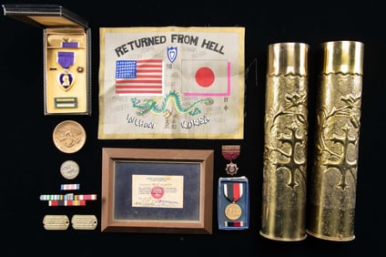 LOT OF ASSORTED U.S. MILITARIA.