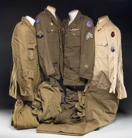 WWII ERA US MILITARY UNIFORMS.