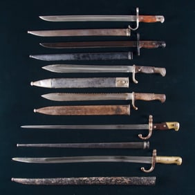 LOT OF 6 FOREIGN MILITARY BAYONETS.