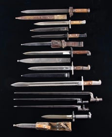 INTERESTING ASSORTMENT OF 10 EUROPEAN BAYONETS.