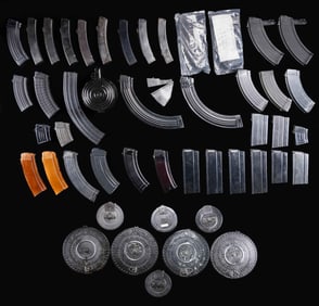 LOT OF ASSORTED COMBLOC / COMBLOC STYLE MAGAZINES.