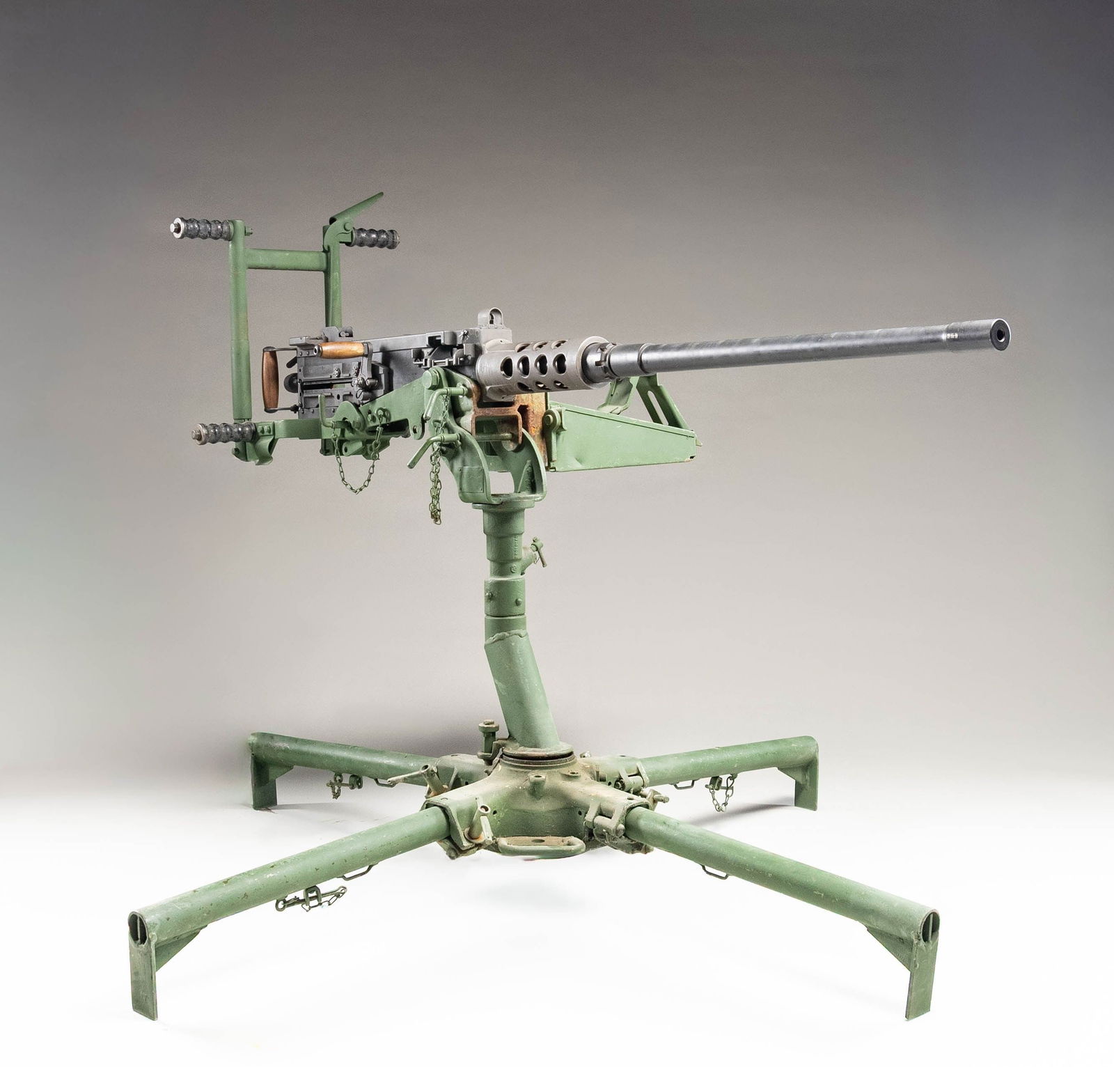 ALWAYS DESIRABLE TNW MODEL HB M2 SEMI-AUTOMATIC: RIFLE WITH M63 ANTI-AIRCRAFT MOUNT. Cal. 50 BMG. S# 000528. Bbl. 45". HB M2 semi-automatic rifle mfg. by TNW utilizing a new semi-automatic sideplate with original U.S.G.I. parts and components. The r