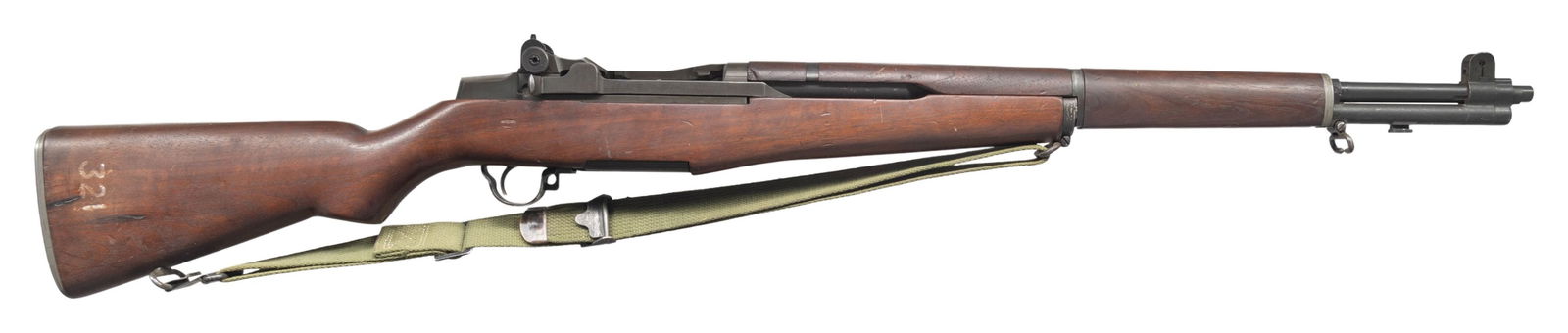 U.S. KOREAN WAR VINTAGE HARRINGTON AND RICHARDSON: M1 GARAND SEMI-AUTO MILITARY RIFLE. Cal. 30-06. S# 4787740. Bbl. 24". Barrel is marked on the right side "HRA D6535448 6-54 RS34". Throat and muzzle gauge 1.5. Very nice correct rifle with original fi