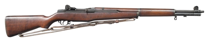 US SPRINGFIELD M1 GARAND SEMI-AUTO MILITARY RIFLE.