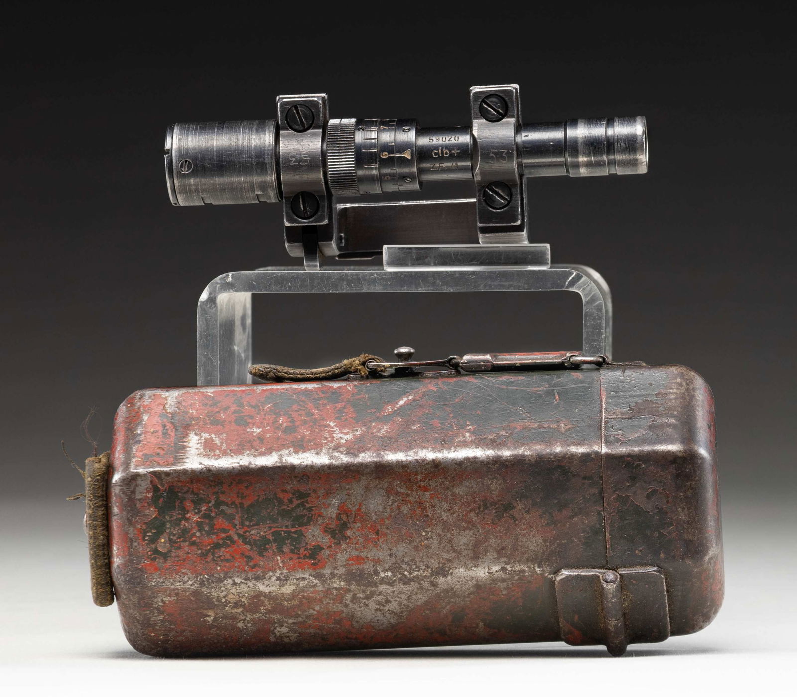 WW2 GERMAN ZF-41 SCOPE WITH CAN. - 2