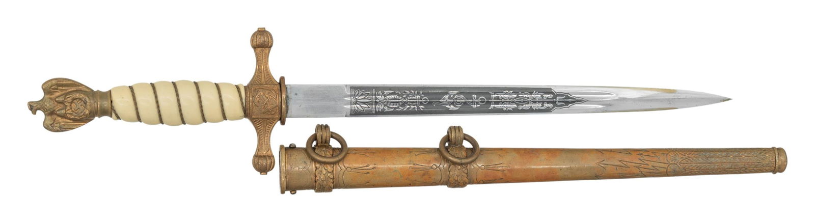WWII GERMAN KRIEGSMARINE DAGGER BY EICKHORN. (1 of 2)