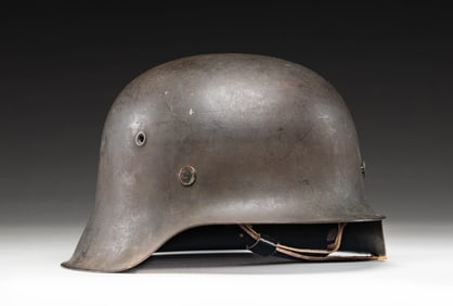 GERMAN WWII M42 STAHLHELM.