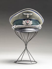 WWII GERMAN MEDICAL OFFICER'S VISOR CAP.