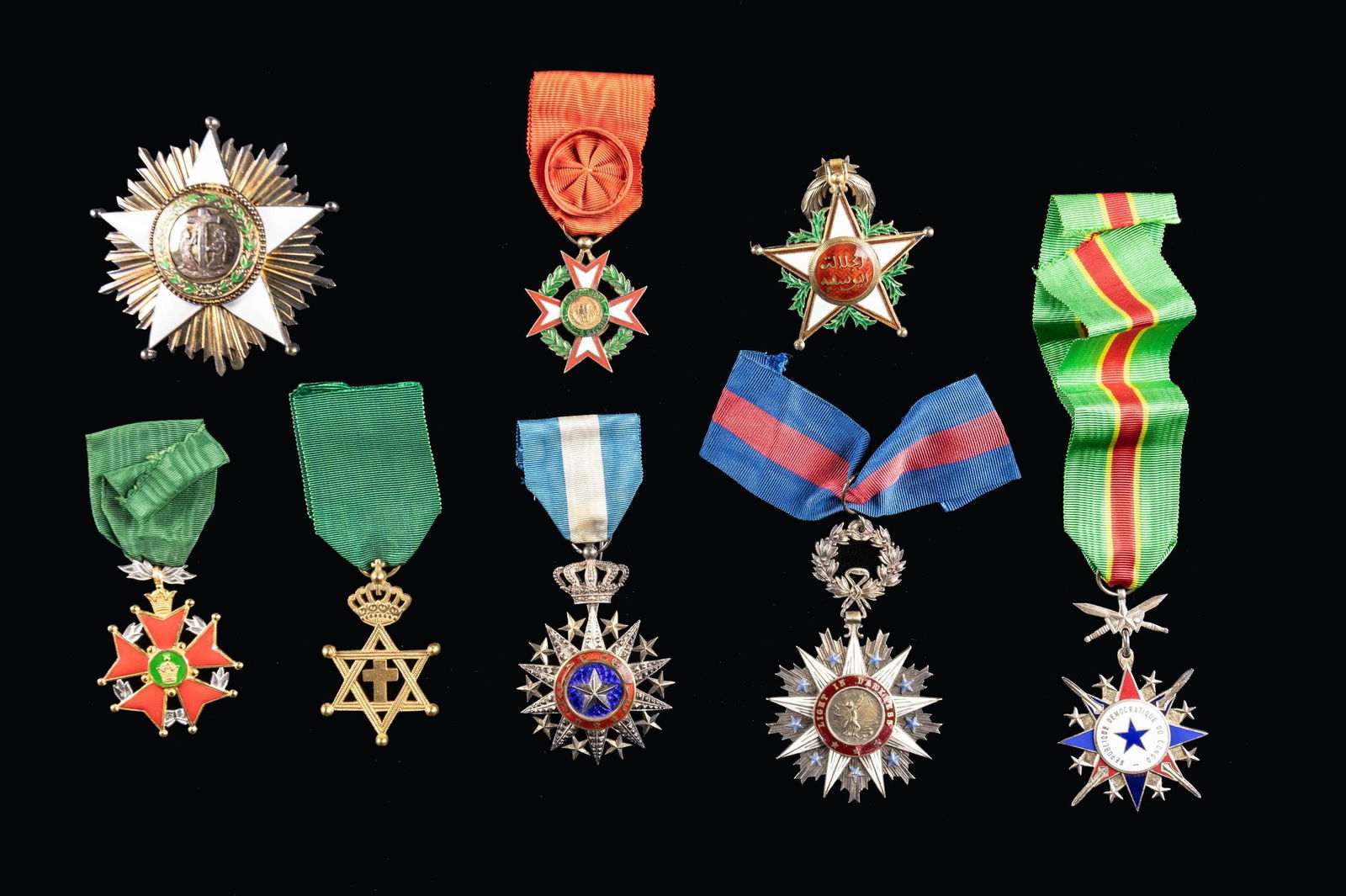 8 FOREIGN ORDERS AND MEDALS.: 1) The Liberian Order of African Redemption Grand Commander Breast Star was instituted in 1879 and is awarded for humanitarian service to the nation and to individuals who have made a significant