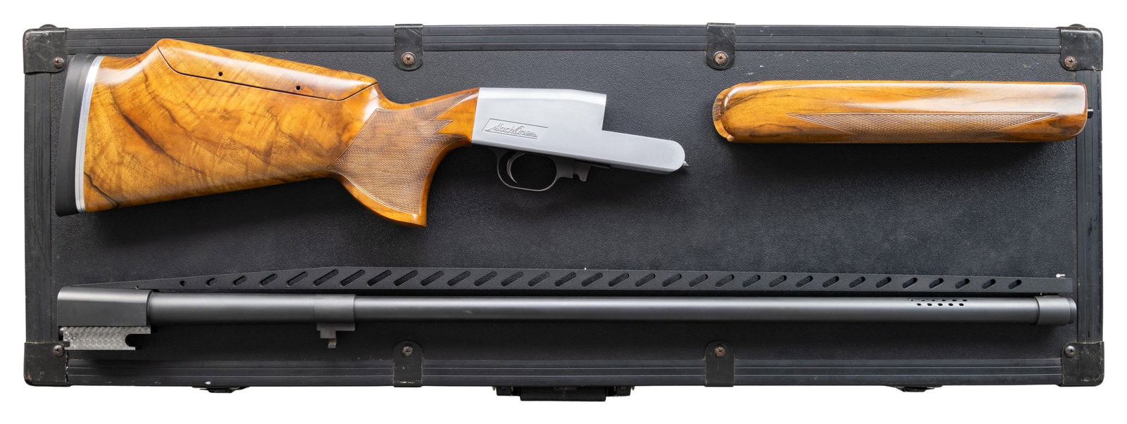 RUGGED NCP MACH ONE SINGLE BARREL TRAP GUN WITH: CASE. Cal. 12 Ga. 2-3/4". S# NCP 52. The 33 " ported barrel is fitted with Briley tubes and has interchangeable ribs. Barrels are presently fitted with very high ventilated rib and are accompanied by