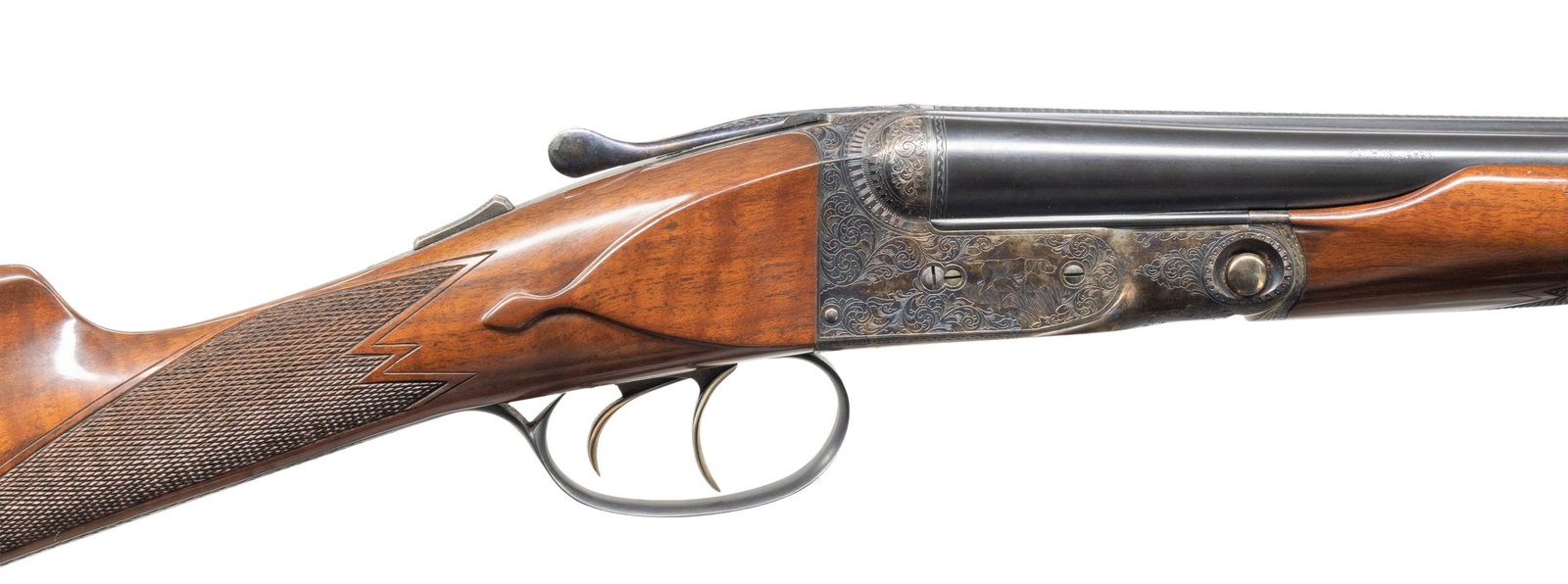 PARKER REPRODUCTION DHE SXS SHOTGUN.: Cal. 28 ga. 2 3/4". S# 28-3485. Bbls. 26" with quail one and quail two fixed chokes. Case colored boxlock action has "D" grade scroll engraving featuring pointing dogs on both sides of receiver with p