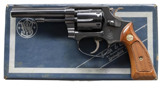 SMITH & WESSON MODEL 31-1 DA REVOLVER.