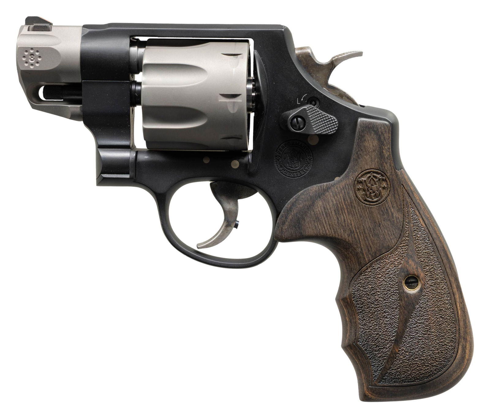 SMITH & WESSON PERFORMANCE CENTER 327 DA REVOLVER. (1 of 2)