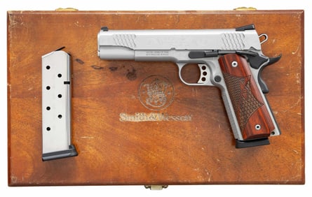 ENGRAVED S&W 1911 SEMI AUTO PISTOL.