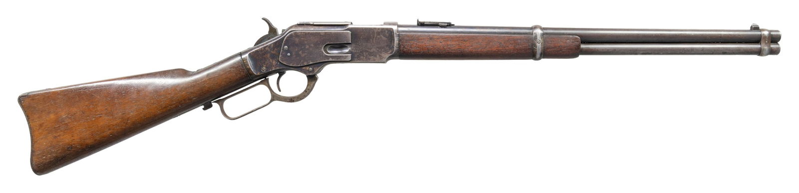 WINCHESTER 3RD MODEL 1873 LEVER ACTION SRC.: Cal. 44 WCF (44-40). S#. 465547B. Bbl. 20" carbine style with fixed front and folding leaf carbine rear sight. Full length mag. Blue finish with case colored hammer and lever. Left side of action has