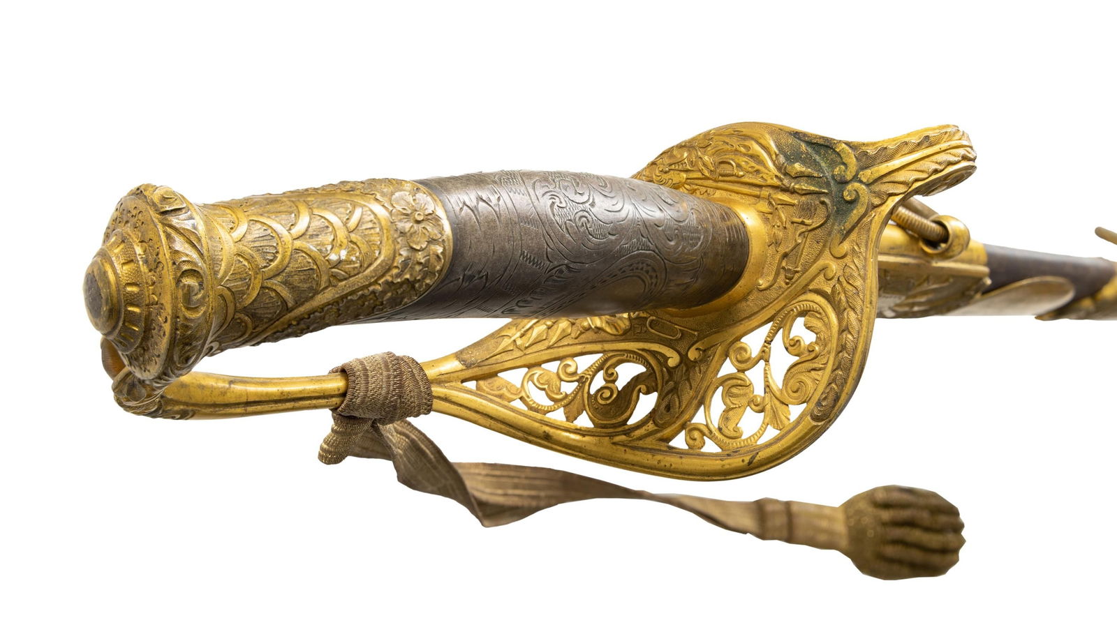 EXCEPTIONAL SILVER GRIP PRESENTATION SWORD OF LT. - 10