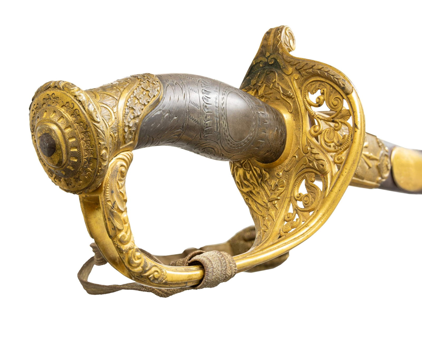 EXCEPTIONAL SILVER GRIP PRESENTATION SWORD OF LT. - 9