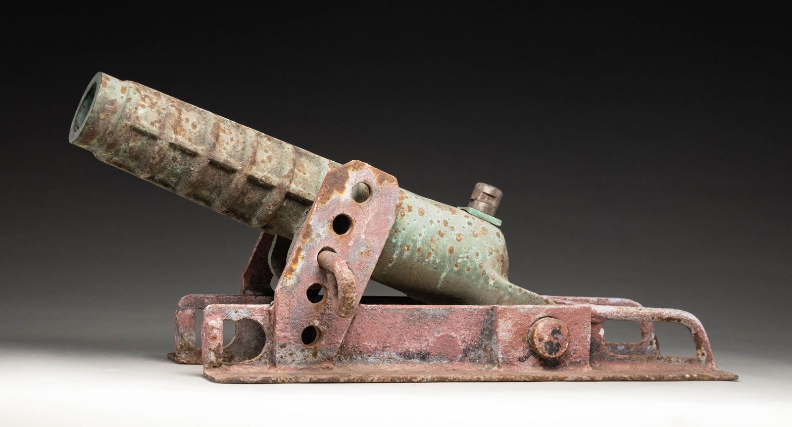 WAFFLE PATTERN LIFESAVING CANNON. - 2