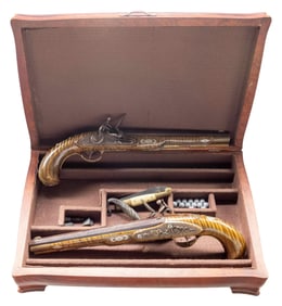 WILLIAM BUCHELE CASED SET OF MATCHING FLINTLOCK