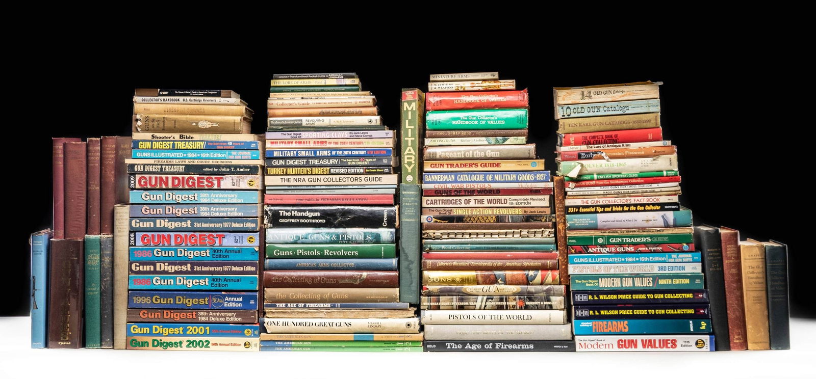 LARGE GROUPING OF VINTAGE AND MODERN FIREARMS (1 of 1)