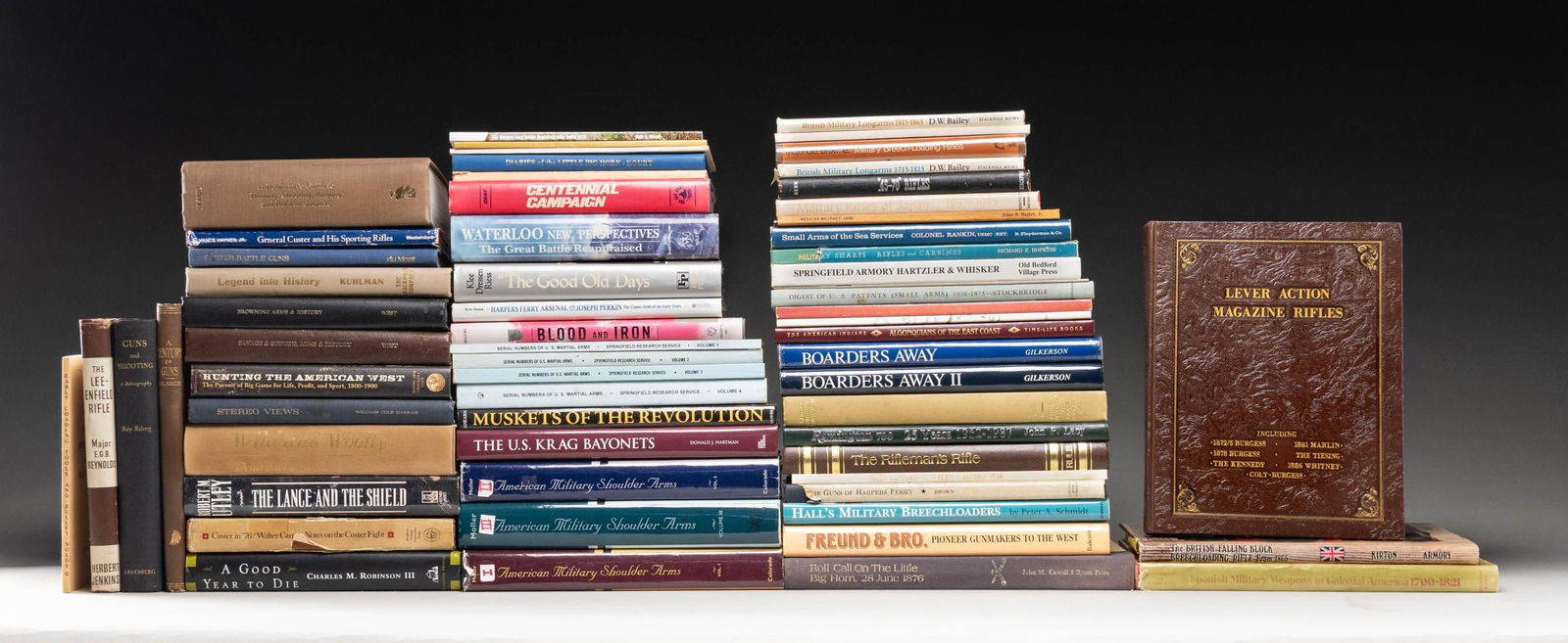 INTERESTING VARIETY OF BOOKS RELATING TO FIREARMS: AND MILITARY HISTORY. Books are an assortment of modern hard and soft-cover. Lot contains over 70 volumes. Notable titles include: "American Military Shoulder Arms by Moller". Volumes 1, 2 and 3. / "T