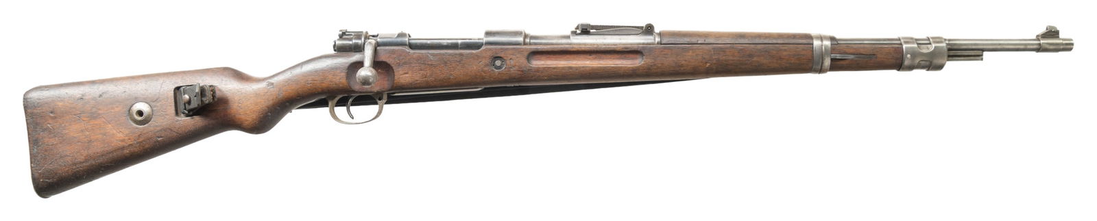 LATE PRODUCTION MAUSER BANNER K BOLT ACTION RIFLE.: Cal. 8x57 (8mm Mauser). S# 89433. Bbl. 23 5/8". Blade front sight with base slotted for hood but no hood present. Tangent rear sight graduated to 2000m. All visible matching numbers. 1934 production B