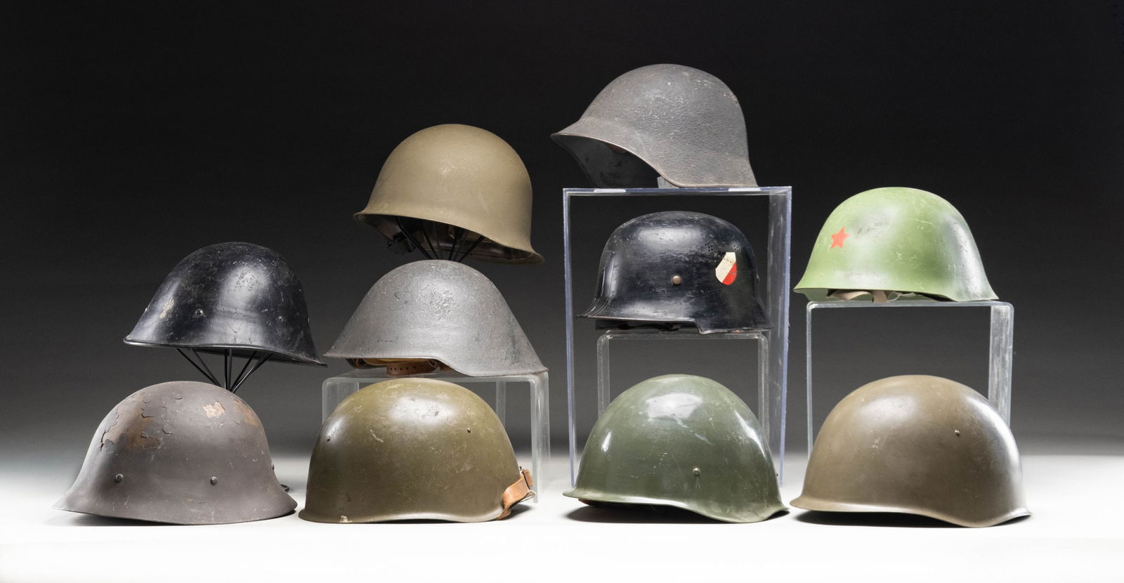 10 FOREIGN HELMETS. - 2