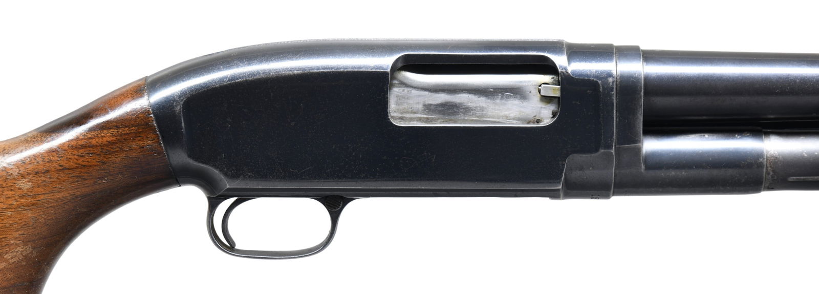 WINCHESTER MODEL 12 HEAVY DUCK PUMP SHOTGUN.: Cal. 12 GA, for Super-X and Super Speed 3". S#1589343. Bbl 30" plain with fixed Full choke. Steel front bead. Large rnd. grooved forend and pistol grip walnut stock with lead weight. LOP: 13 5/8"