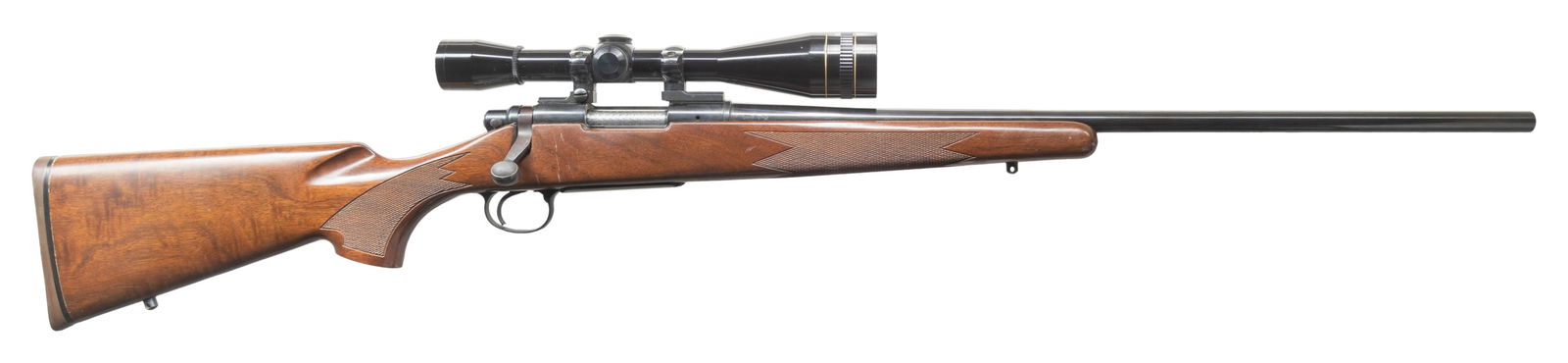 1984 REMINGTON 700 CLASSIC BOLT ACTION RIFLE WITH: LEUPOLD SCOPE. Cal. 250 Savage. S# B6578052. Bbl. 24" w/ out sights; code "KE" appears to indicate May 1984 mfg. Leupold 1983 "gold ring" 12x, AO, crosshair scope w/ Leupold scope & bases. Push feed a
