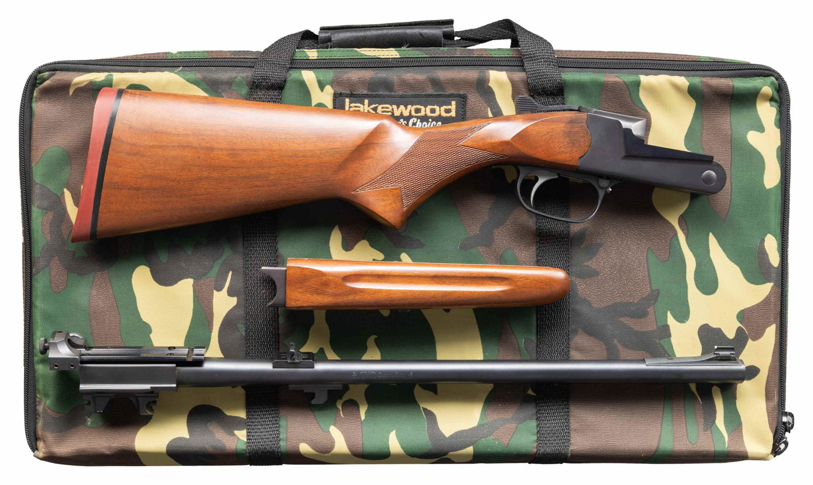 THOMPSON CENTER 375 WIN. CARBINE.: Cal. 375 Win. S# 12111. Bbl.20". TC Custom shop barreled carbine, chambered in 375 Win. Matte blued finish. Hardwood forend & checkered shoulder stock w/ red recoil pad. Standard buckhorn rear sight o