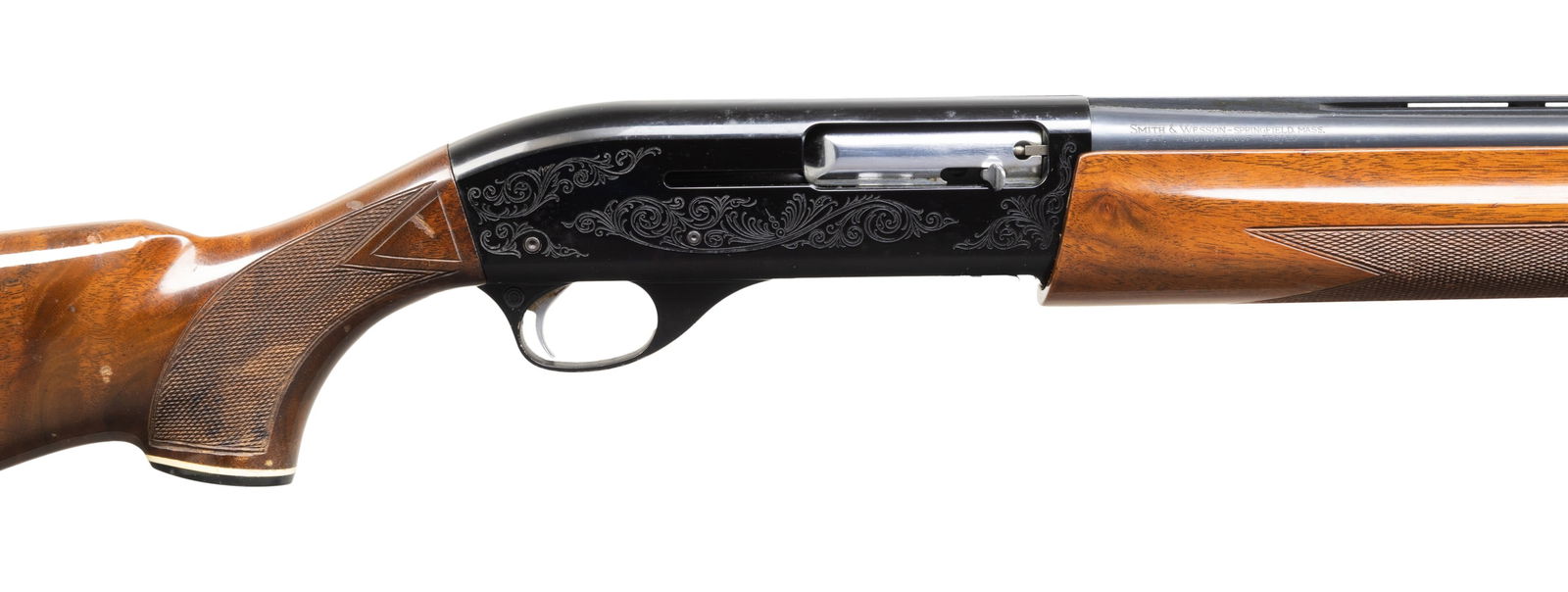 SMITH & WESSON MODEL 1000 SEMI-AUTOMATIC SHOTGUN. (1 of 4)